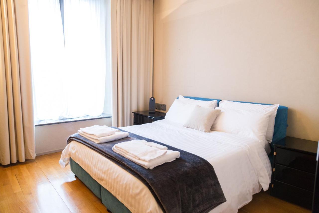 Milan Duomo Suites Milão Exterior foto